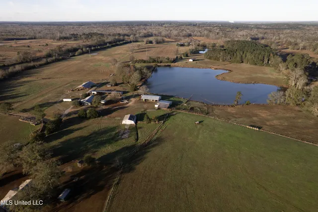 $2,250,000 | 35 Mississippi, Kosciusko, MS 39090