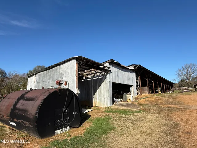 $2,250,000 | 35 Mississippi, Kosciusko, MS 39090