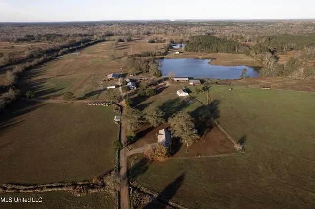 $2,250,000 | 35 Mississippi, Kosciusko, MS 39090