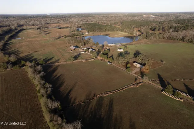 $2,250,000 | 35 Mississippi, Kosciusko, MS 39090