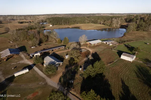 $2,250,000 | 35 Mississippi, Kosciusko, MS 39090