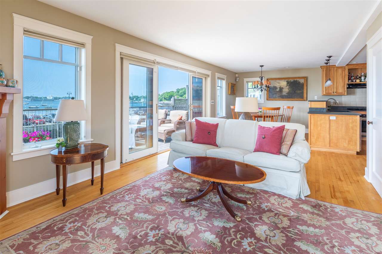96 Pepperrell Road Kittery, ME 03905 - Photo 11 of 29