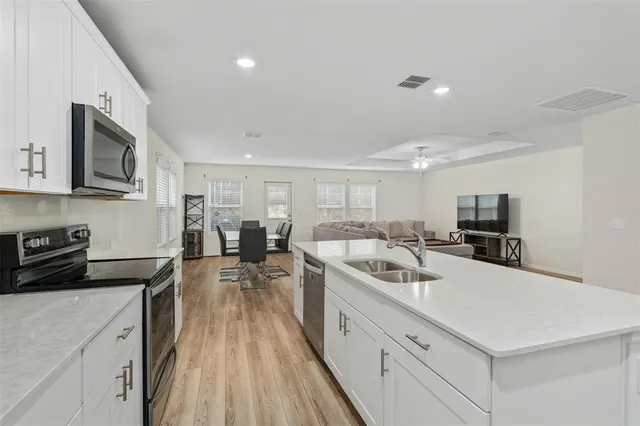 a view of a yard with an trees