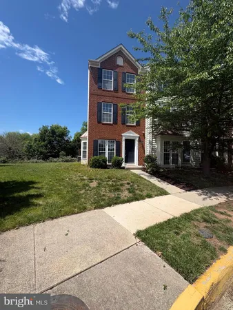 $3,000 | 20937 Colecroft Square, Ashburn, VA 20147
