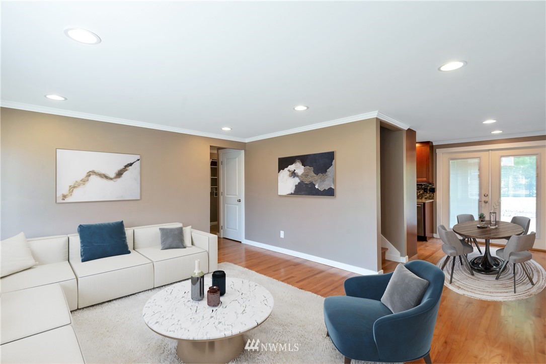 12424 Southeast 158th Street Renton, WA 98058 - Photo 5 of 16