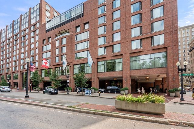 $1,500,000 | 220 Boylston Street, Unit 1004, Boston, MA 02116
