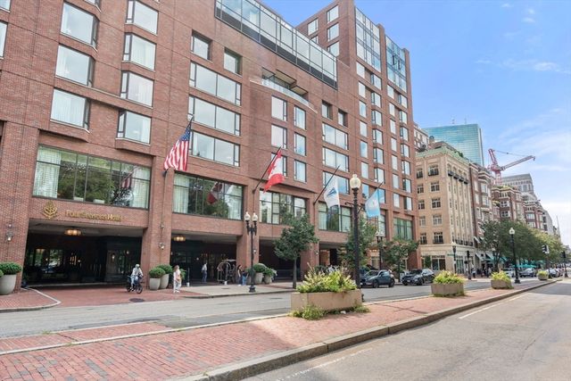 $1,500,000 | 220 Boylston Street, Unit 1004, Boston, MA 02116