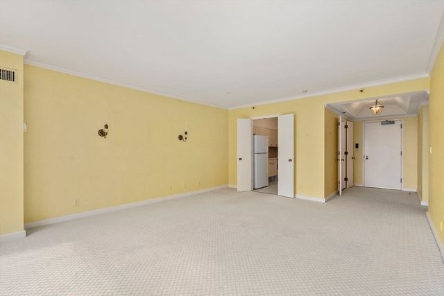 $1,500,000 | 220 Boylston Street, Unit 1004, Boston, MA 02116