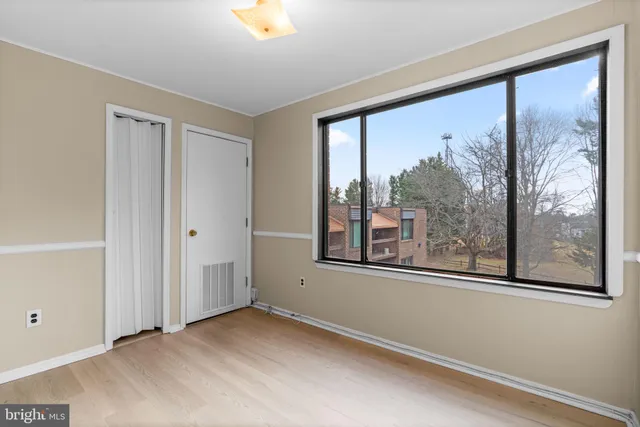 $250,000 | 8717 Hayshed Lane, Unit 32, Columbia, MD 21045