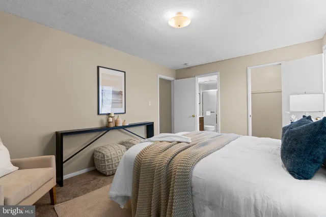 $250,000 | 8717 Hayshed Lane, Unit 32, Columbia, MD 21045