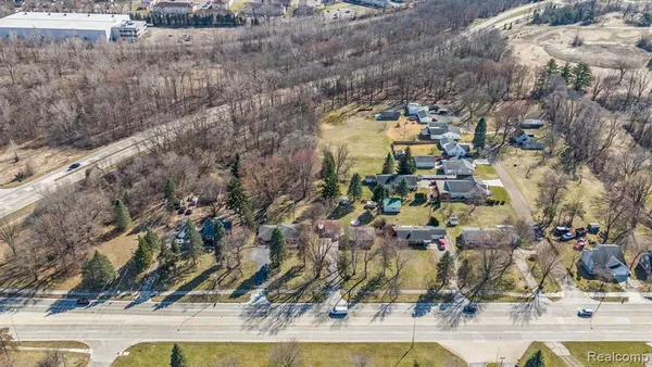 $699,900 | 405 West Walton Boulevard, Pontiac, MI 48340