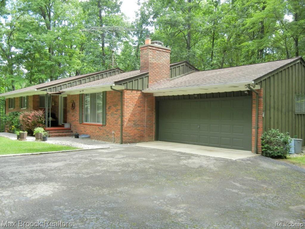 10400 Ellis Road Clarkston, MI 48348 - Photo 24 of 46 DSCN3512.jpg