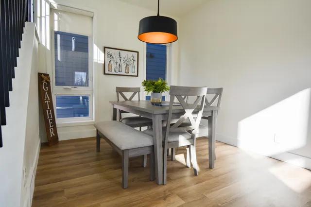 $674,900 | 9405 South Cypress Place, Oak Creek, WI 53154