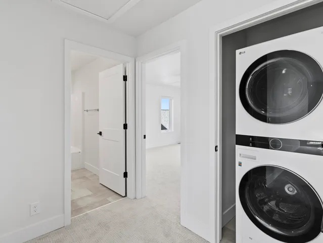 $674,900 | 9405 South Cypress Place, Oak Creek, WI 53154