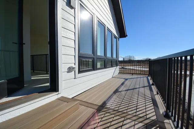 $674,900 | 9405 South Cypress Place, Oak Creek, WI 53154