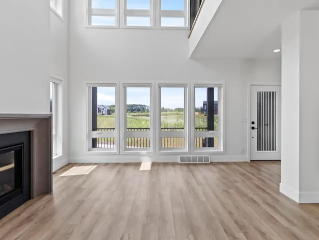 $674,900 | 9405 South Cypress Place, Oak Creek, WI 53154