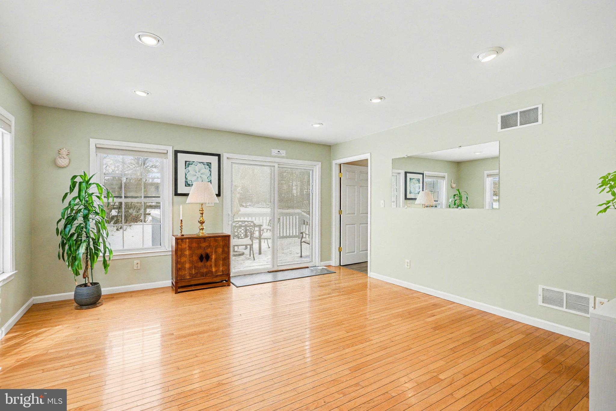 349 Jasmine Drive Hanover, PA 17331 - Photo 5 of 30