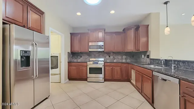 $2,450 | 26505 West Burnett Road, Buckeye, AZ 85396