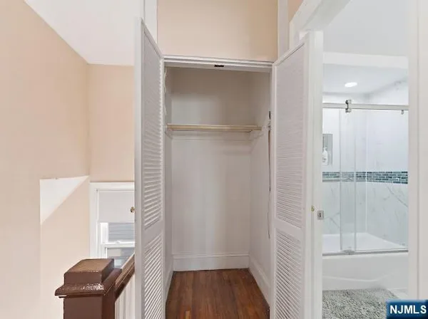 $775,000 | 166 Summit Cross, Rutherford, NJ 07070