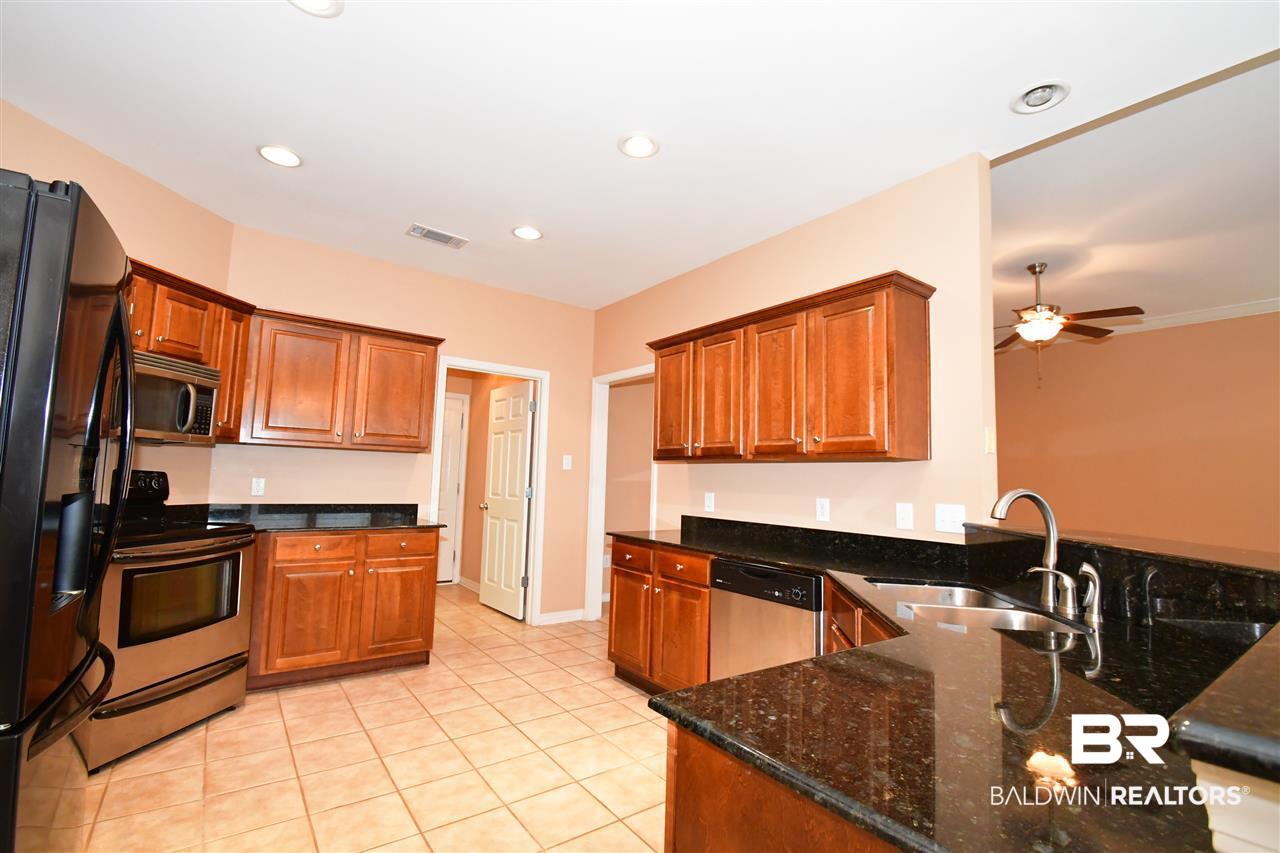 10077 Landsdown Drive Daphne, AL 36526 - Photo 18 of 30