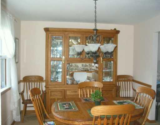 5083 Raintree Drive Whitehall, PA 15236 - Photo 6 of 7 Gallery Image 6
