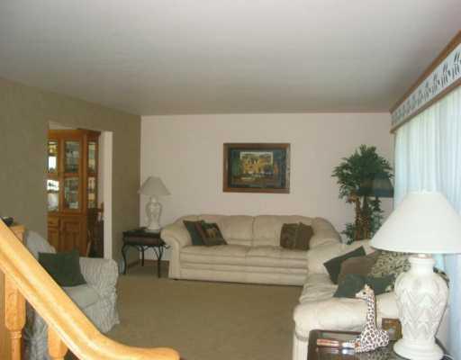 5083 Raintree Drive Whitehall, PA 15236 - Photo 7 of 7 Gallery Image 7