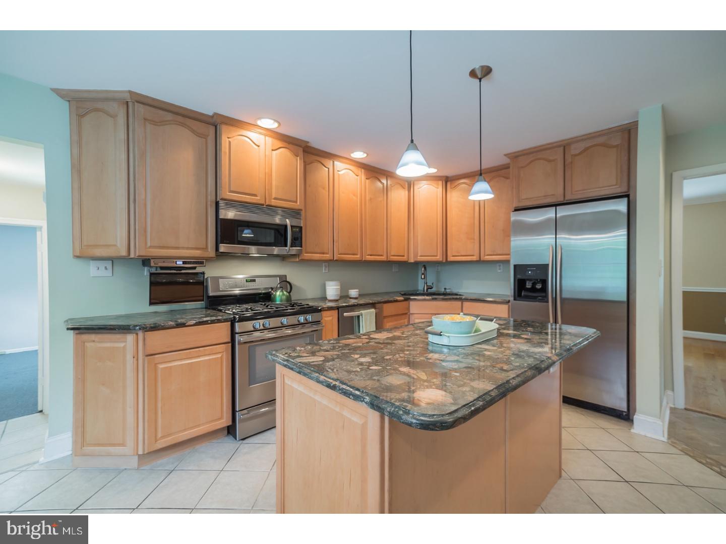 86 Euston Road South Marlton, NJ 08053 - Photo 12 of 25