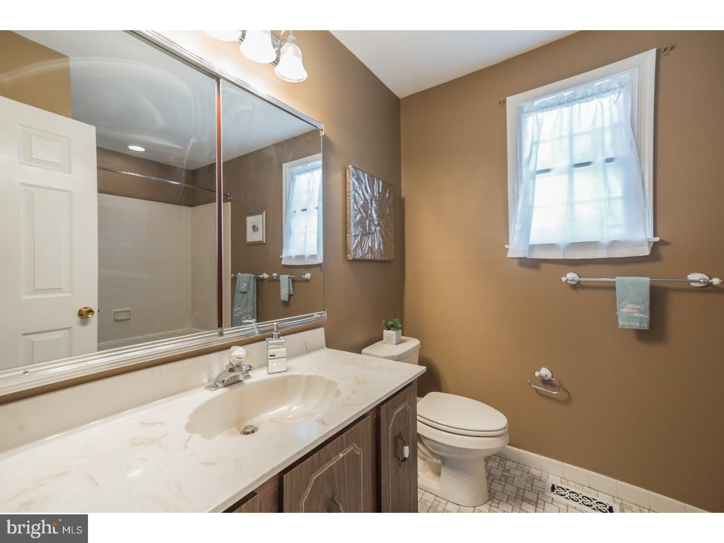 86 Euston Road South Marlton, NJ 08053 - Photo 16 of 25
