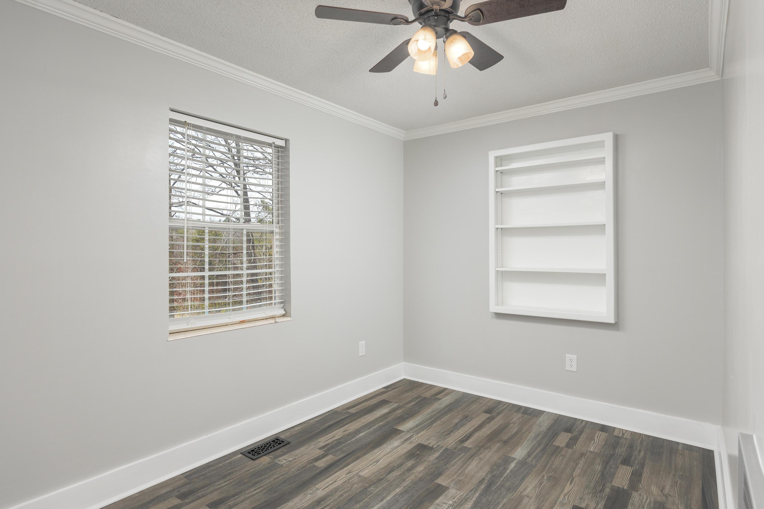 856 Julian Road Northeast Cleveland, TN 37323 - Photo 8 of 12 8