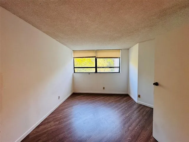 $1,475 | 2000 North Congress Avenue, Unit 204, West Palm Beach, FL 33401