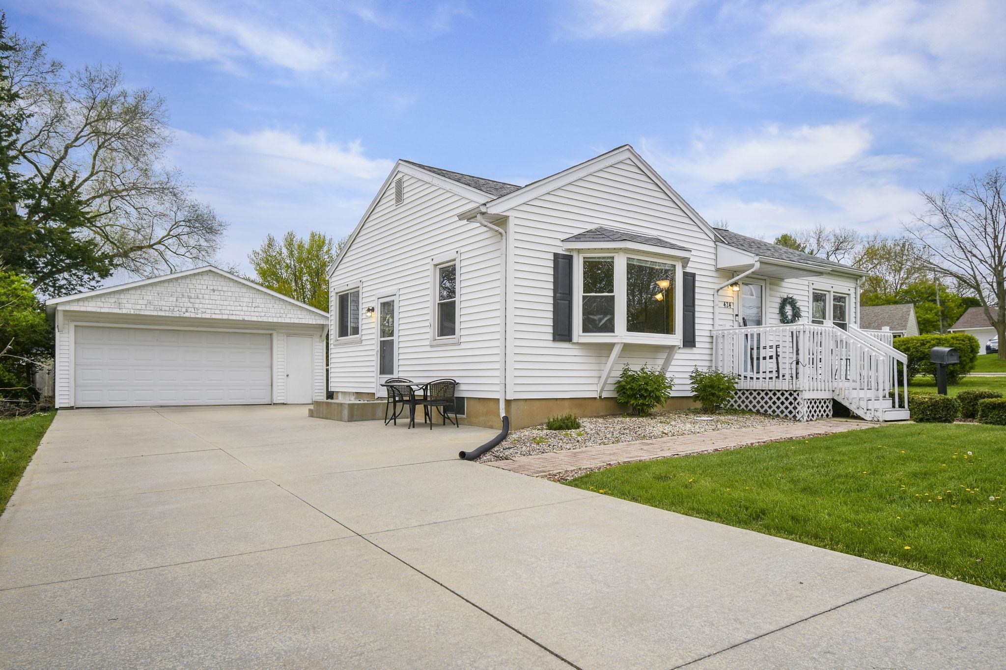 424 Martin Street Sun Prairie, WI 53590 - Photo 5 of 34