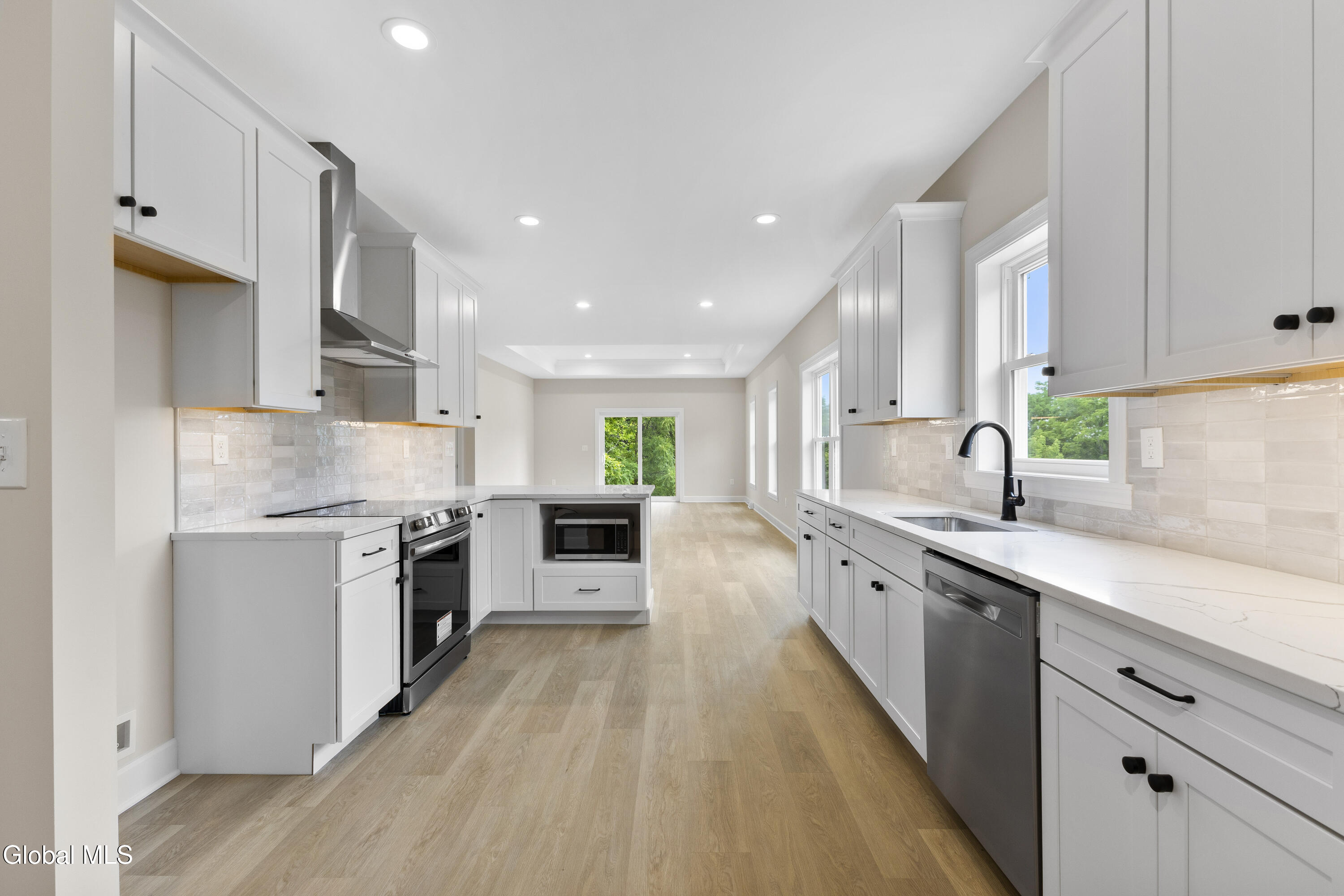 227 Cemetery Road Troy, NY 12182 - Photo 11 of 32 09-IMG_9418