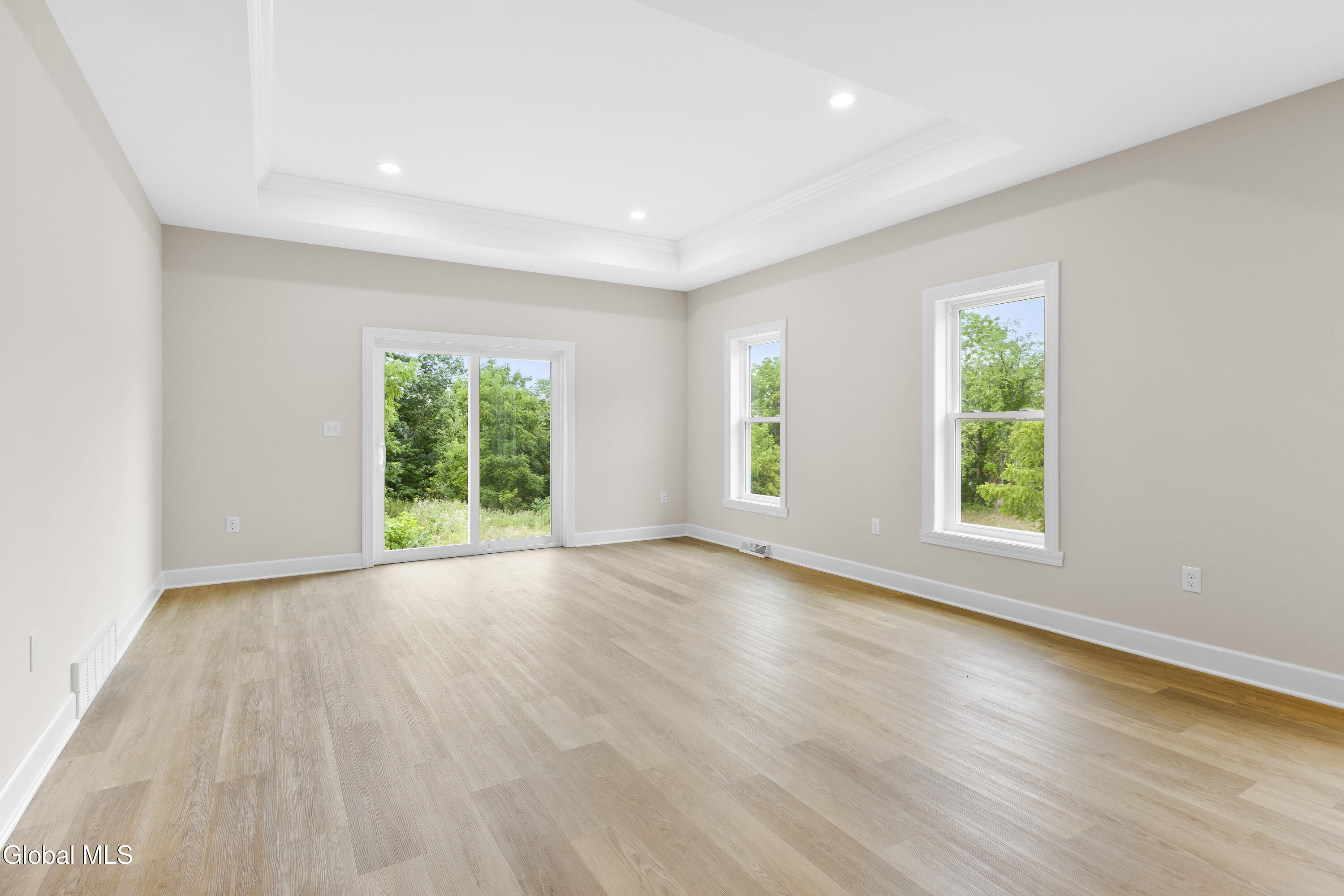 227 Cemetery Road Troy, NY 12182 - Photo 18 of 32 16-IMG_9477