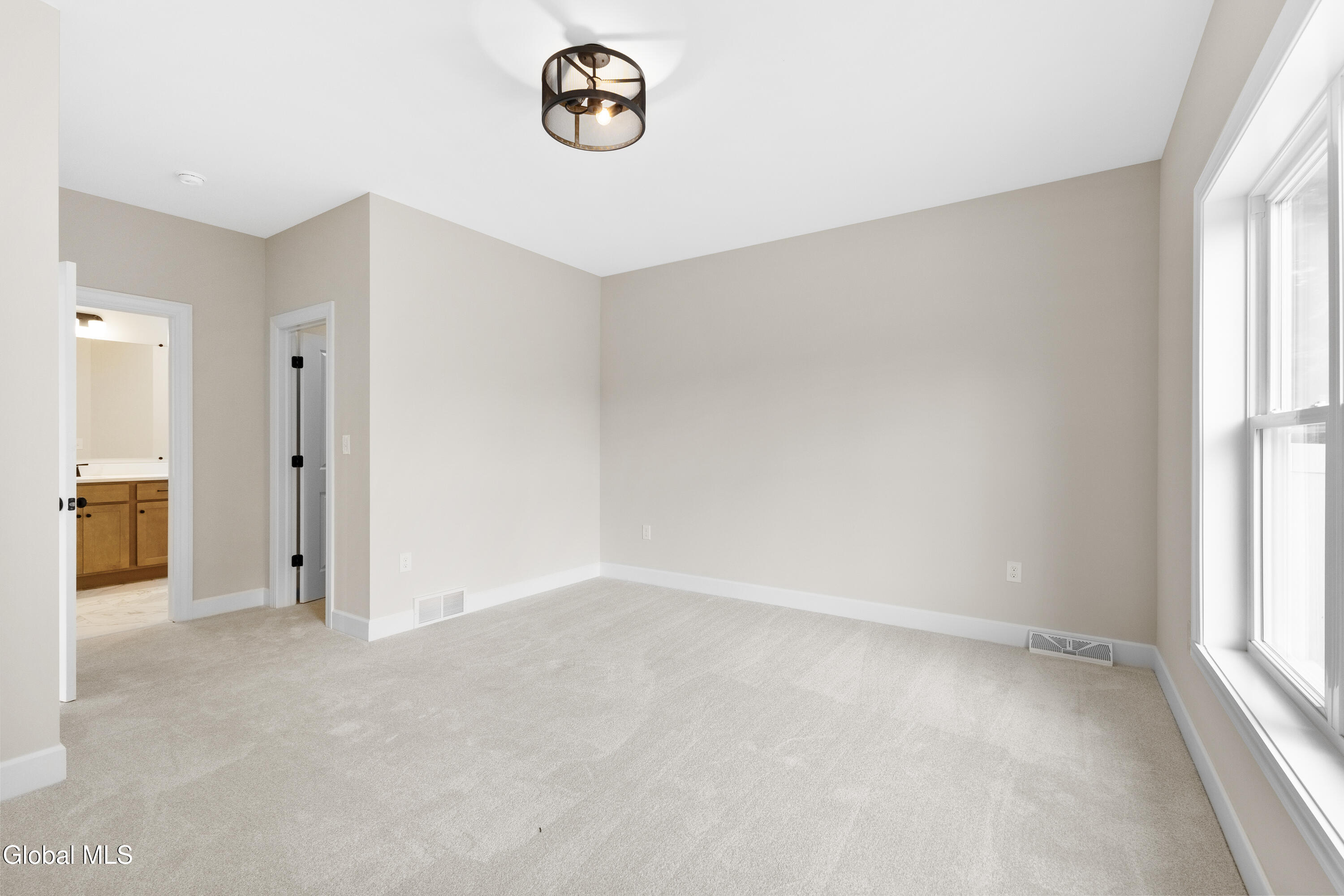 227 Cemetery Road Troy, NY 12182 - Photo 26 of 32 22-IMG_9531