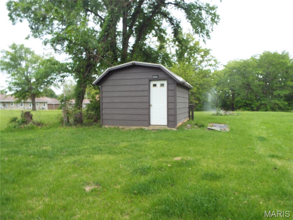 205 West Chestnut Street Dixon, MO 65459 - Photo 3 of 13