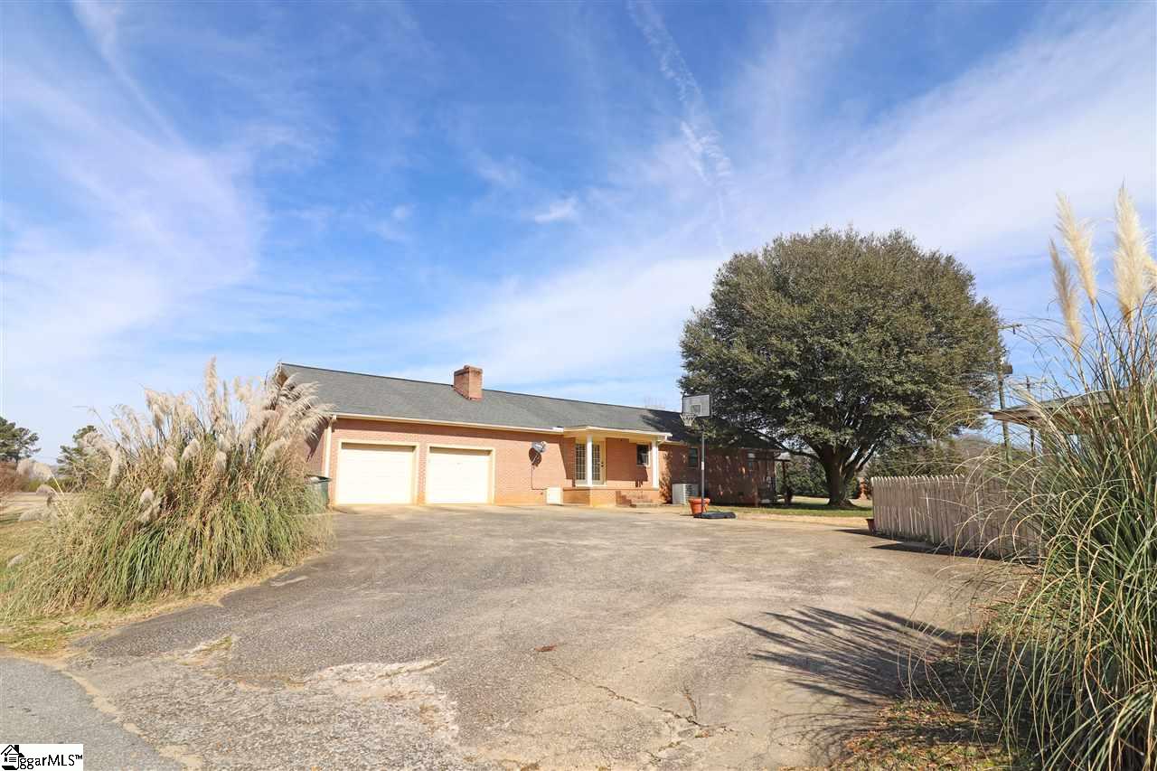 108 Mullinax Road Belton, SC 29627 - Photo 22 of 36 Gallery Image 22