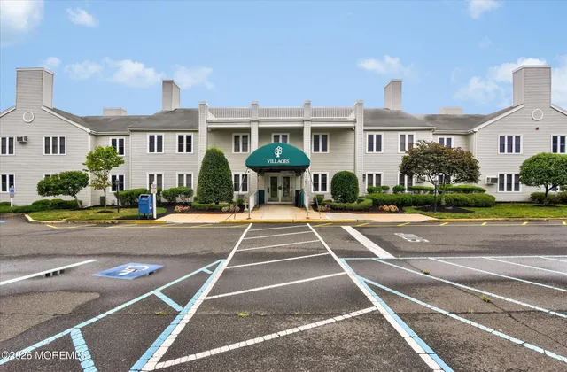 $439,000 | 80 Parkway Drive, Unit D, Freehold, NJ 07728