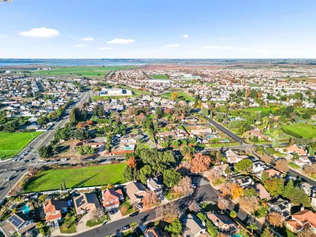 $659,000 | 349 Oak Glen Drive, Oakley, CA 94561
