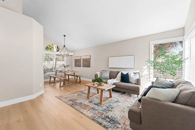 $659,000 | 349 Oak Glen Drive, Oakley, CA 94561