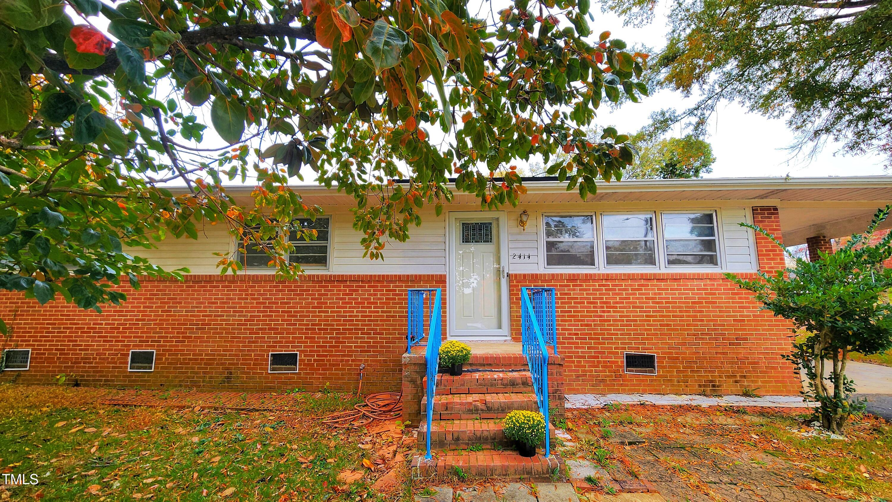 2414 Buckingham Road Burlington, NC 27217 - Photo 1 of 33 1000059795 (1)