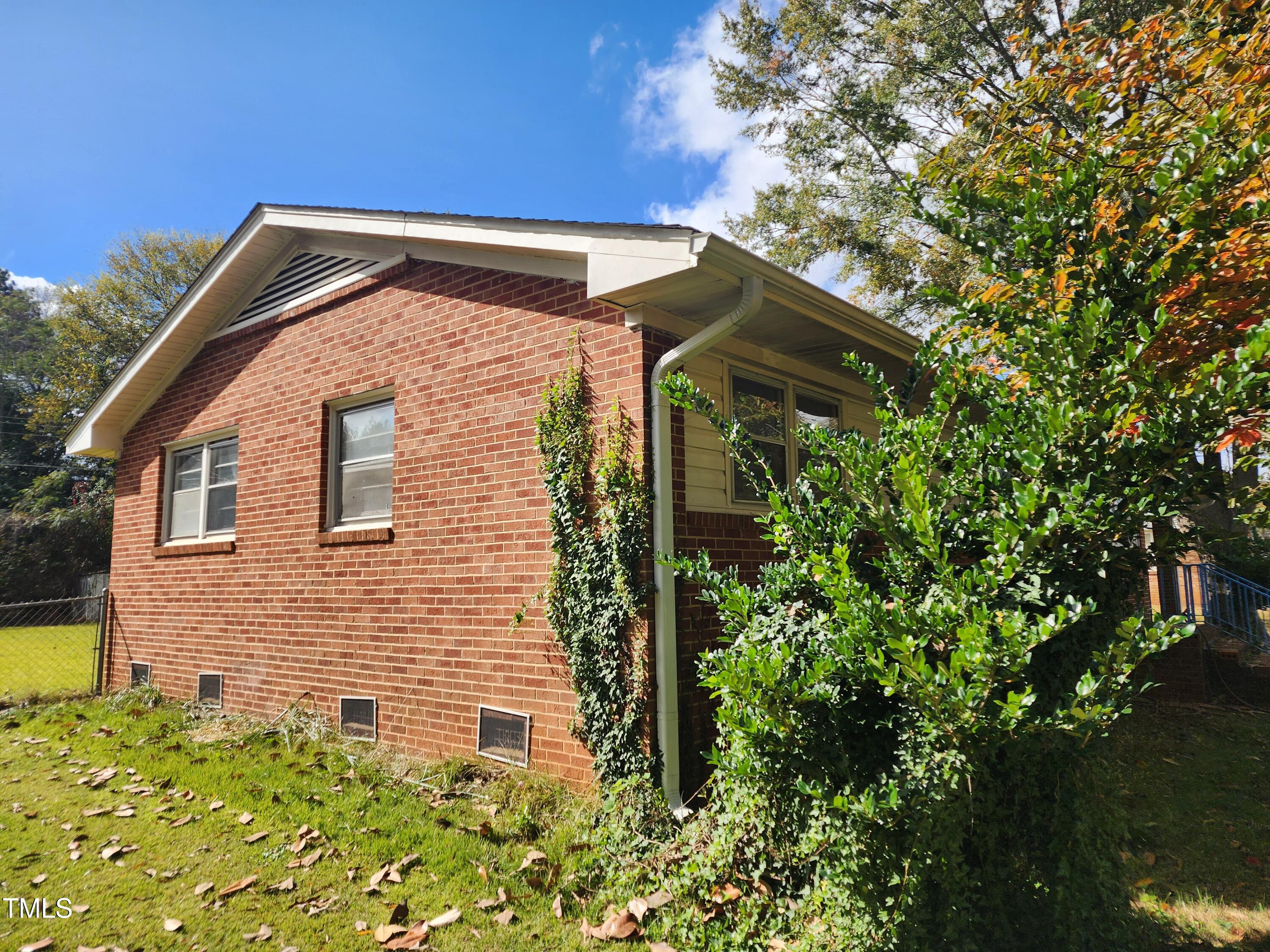 2414 Buckingham Road Burlington, NC 27217 - Photo 2 of 33 20241031_122510