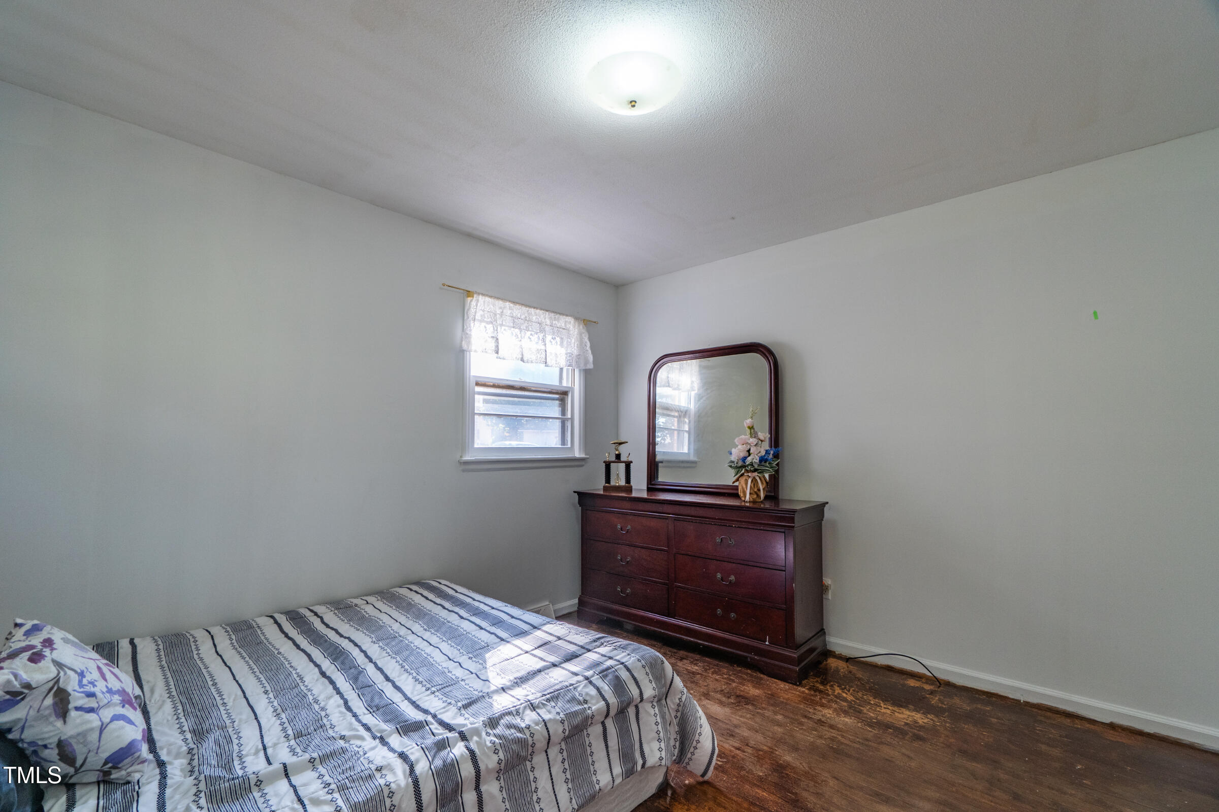 2414 Buckingham Road Burlington, NC 27217 - Photo 25 of 33 DSC08069-HDR