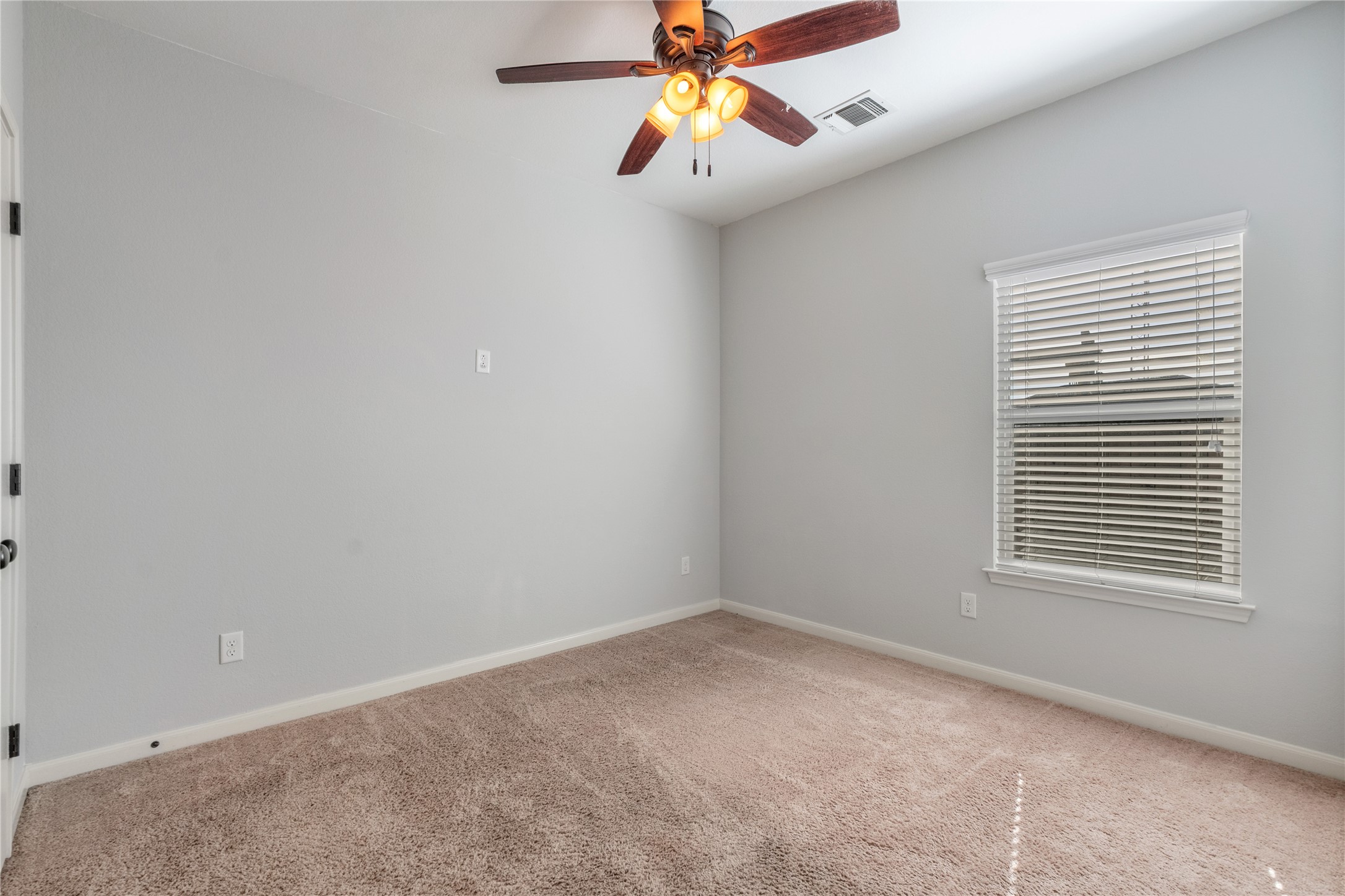 4640 Tiddle Lane Pflugerville, TX 78660 - Photo 9 of 35