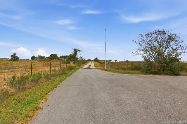 $999,000 | 9325 Farm To Market Road 1339, Martindale, TX 78655