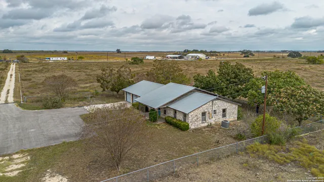 $999,000 | 9325 Farm To Market Road 1339, Martindale, TX 78655