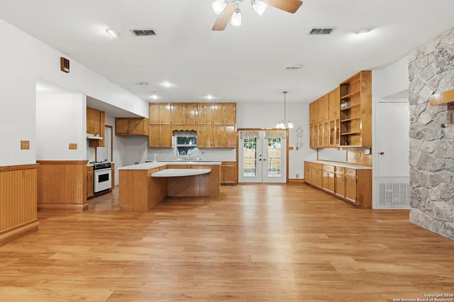 $999,000 | 9325 Farm To Market Road 1339, Martindale, TX 78655