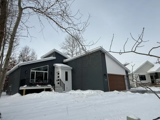 $324,900 | 1699 39th Street South, St. Cloud, MN 56301