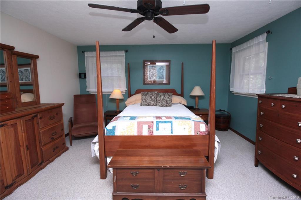555 South Country Club Road Brevard, NC 28712 - Photo 11 of 21 Gallery Image 11