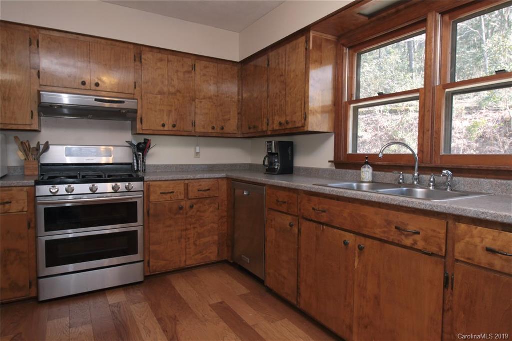 555 South Country Club Road Brevard, NC 28712 - Photo 9 of 21 Gallery Image 9