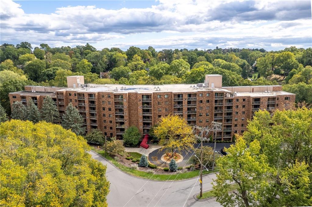 1500 Cochran Road, Unit 412 Pittsburgh, PA 15243 - Photo 41 of 45 a view of a multi story building